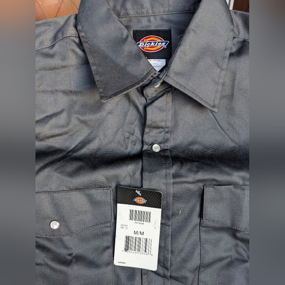 Dickies button up shirt - Picture 2 of 2